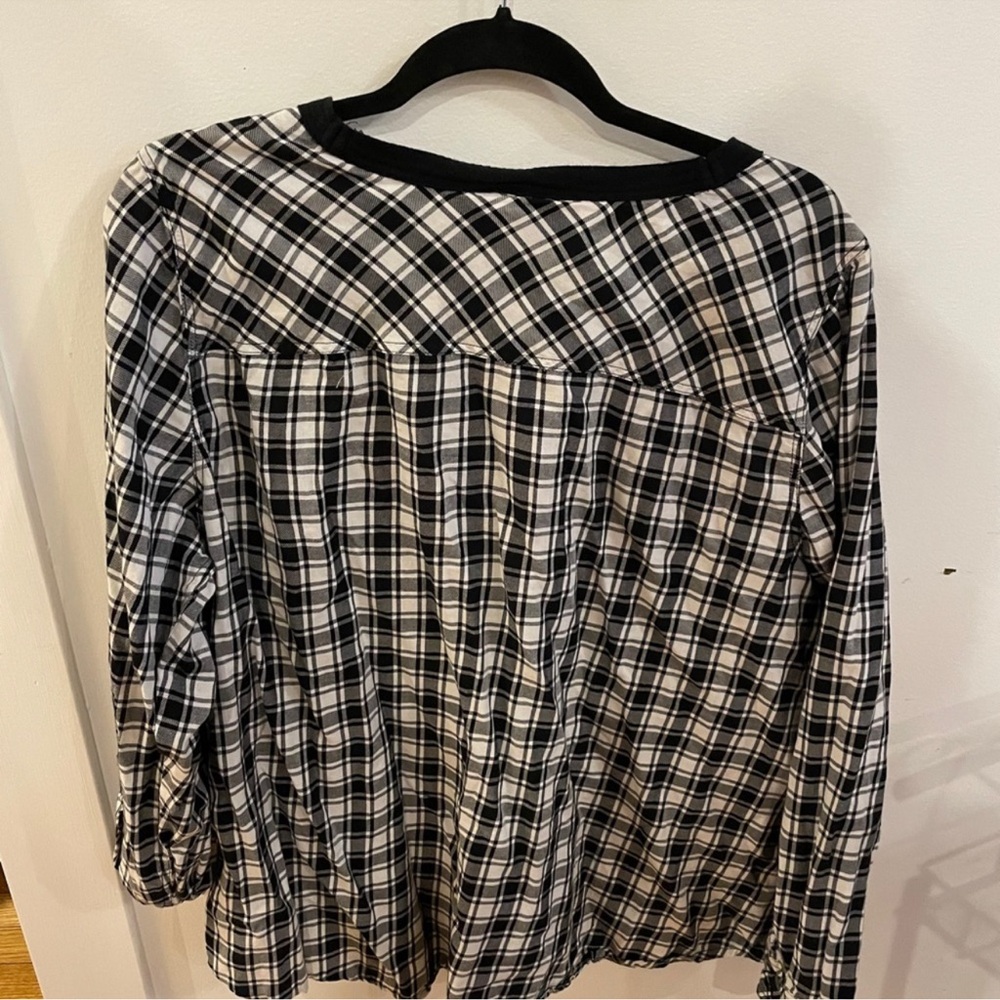 TORRID ๐ค COTTON BLACK/WHITE PLAID LONG SLEEVE LACE-UP BLOUSE TOP Size 1 (14/16) - Picture 6 of 13